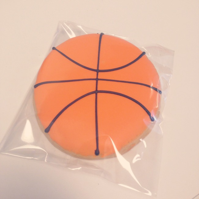 basketball sugar cookie